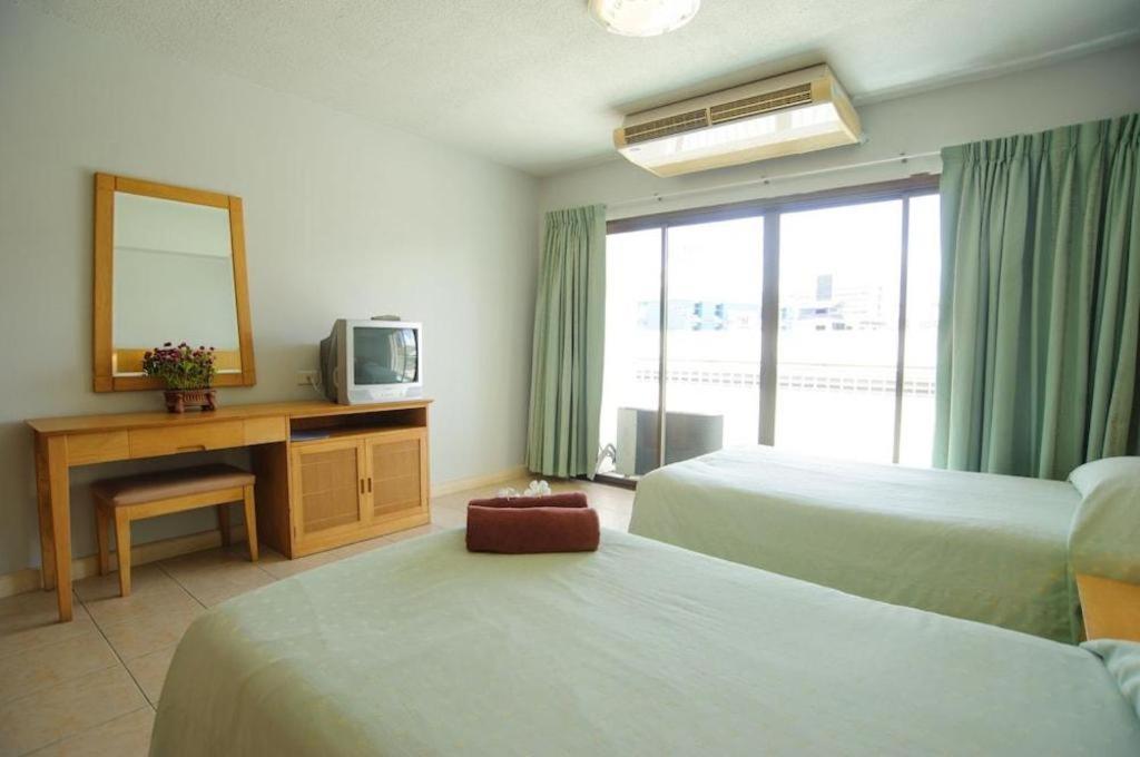 Diamond City Place Hotel Pattaya Exterior foto